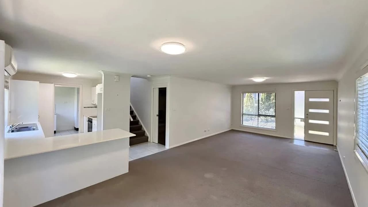 Unfurnished room in a share house