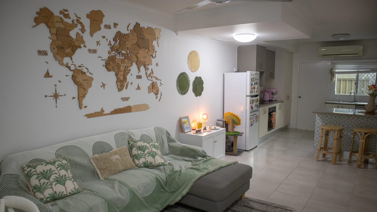 Furnished room in a flatshare