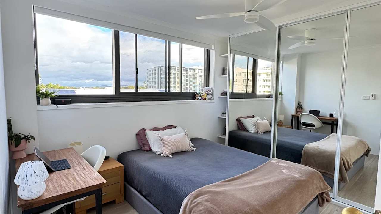 Furnished room with ensuite in a flatshare