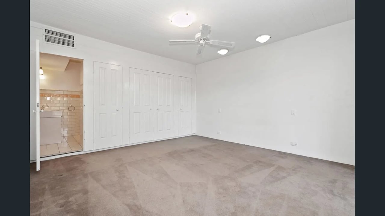 Room with ensuite in a share house