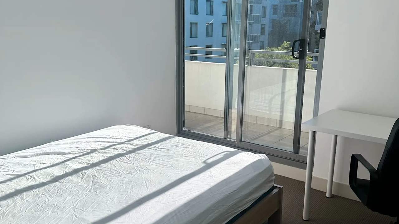 Furnished room with own bathroom