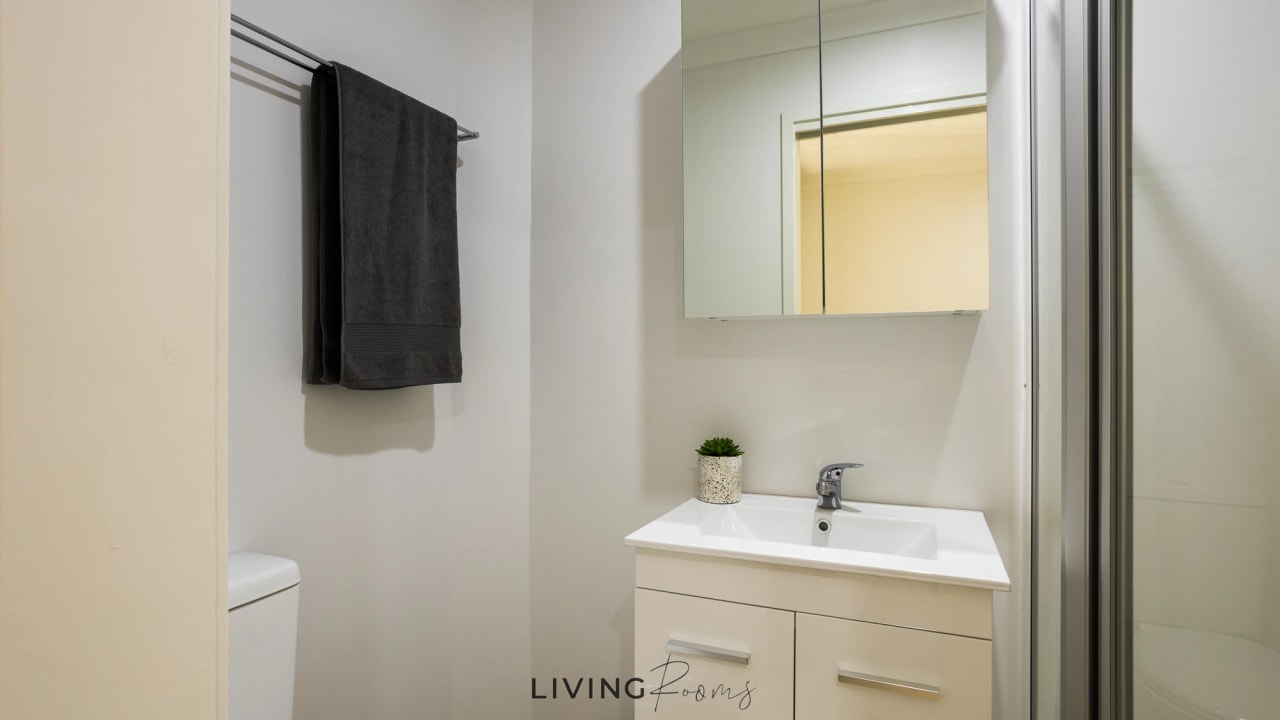Furnished room with ensuite in a share house
