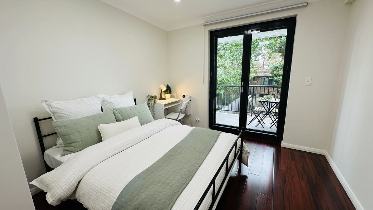 Furnished room in a share house