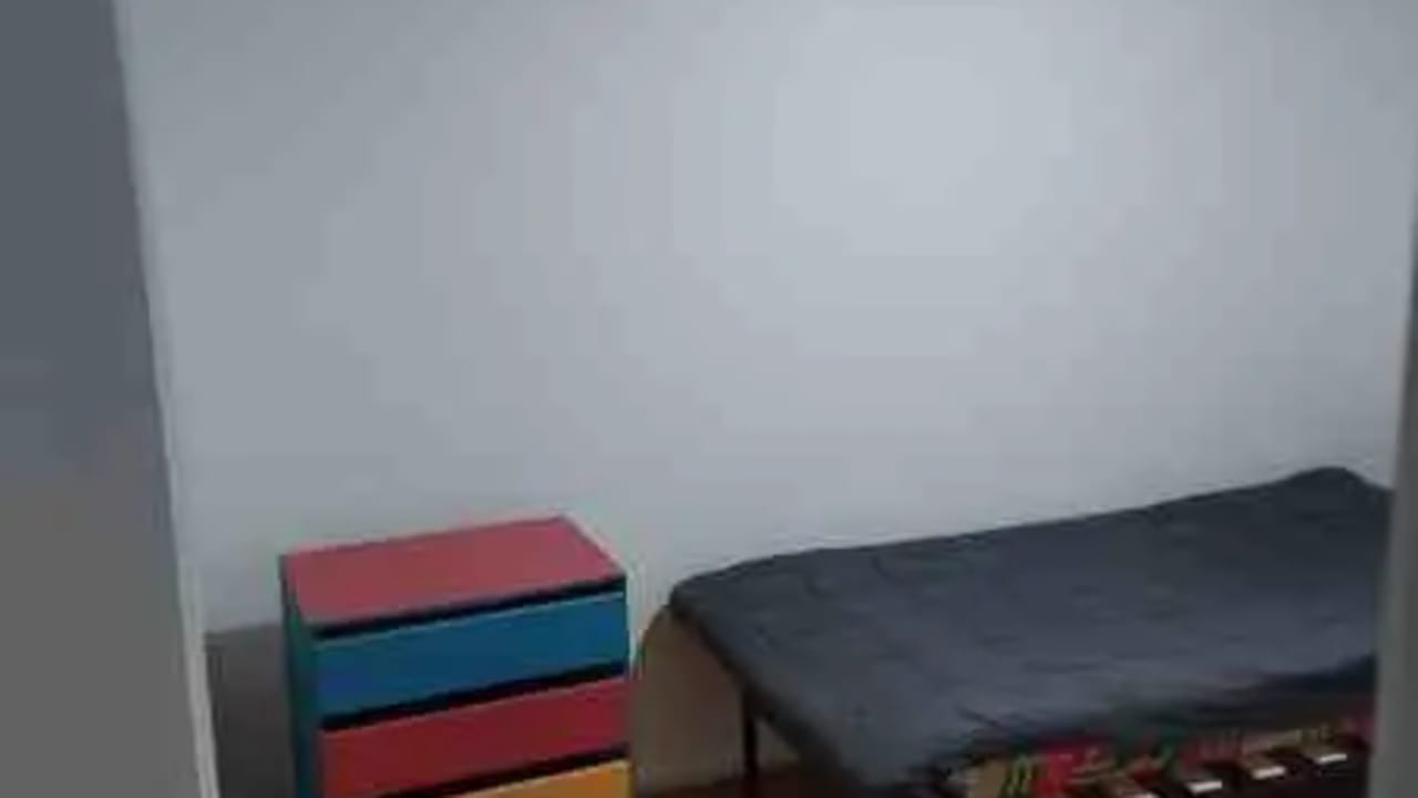 Room in a share house