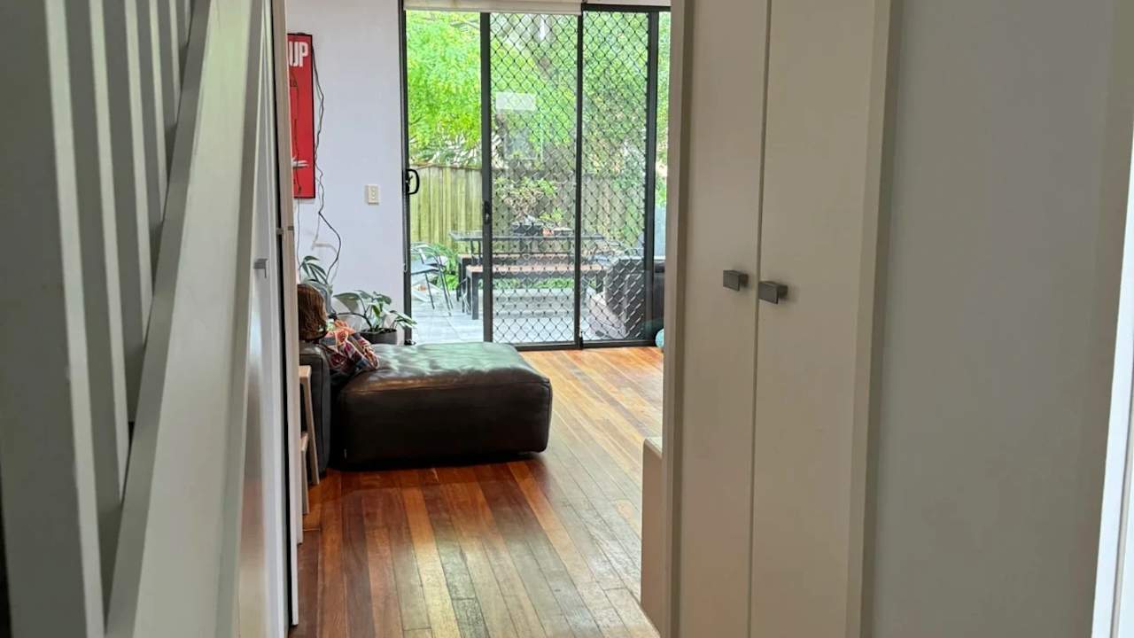 Furnished room with own bathroom