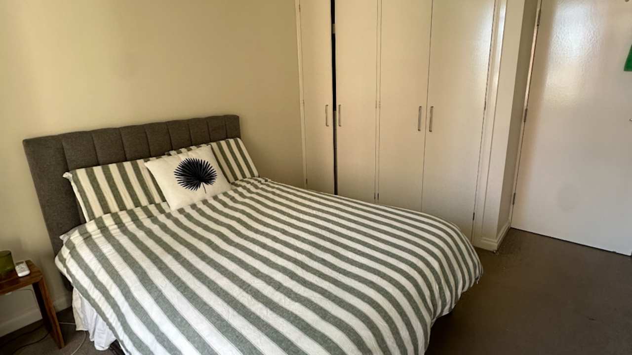 Furnished room with own bathroom