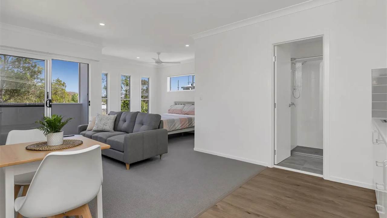 Furnished room studio flat for rent