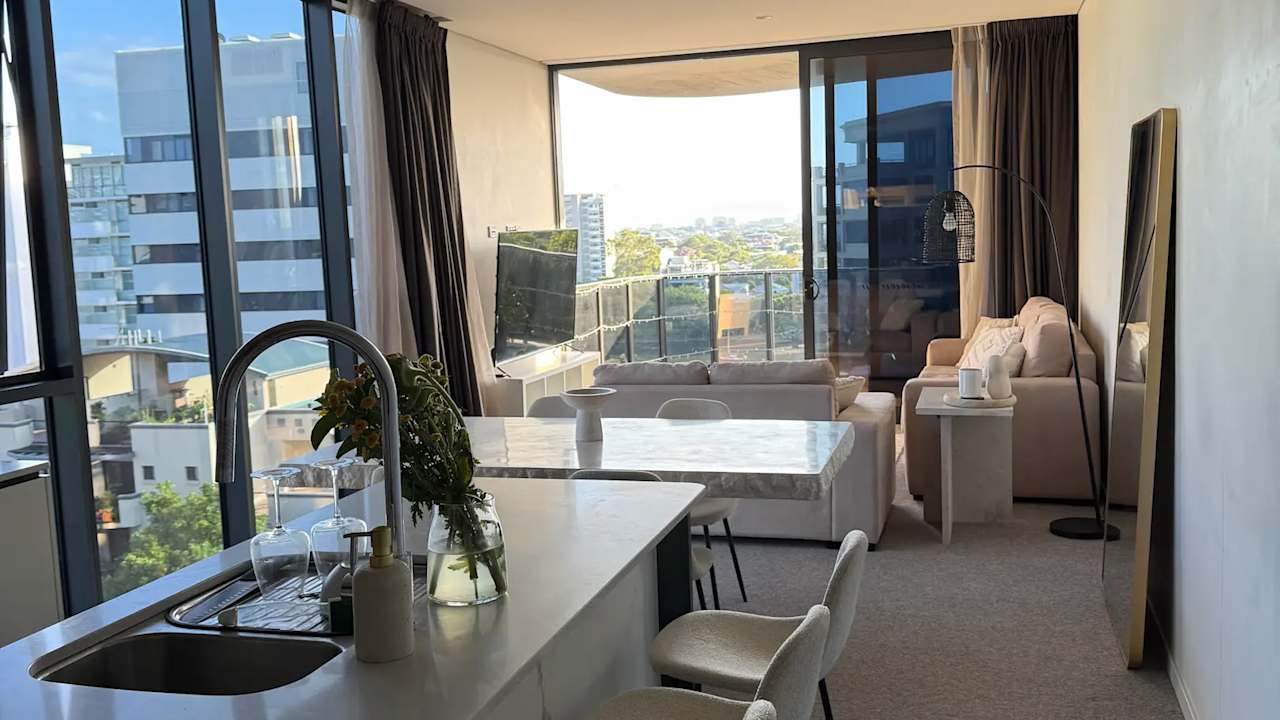 Unfurnished room with own bathroom