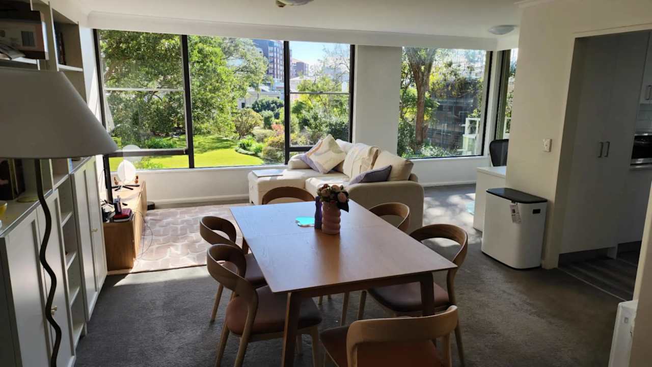 Furnished room in a flatshare