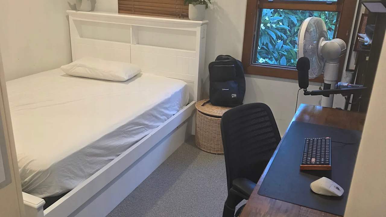 Room with ensuite in a share house