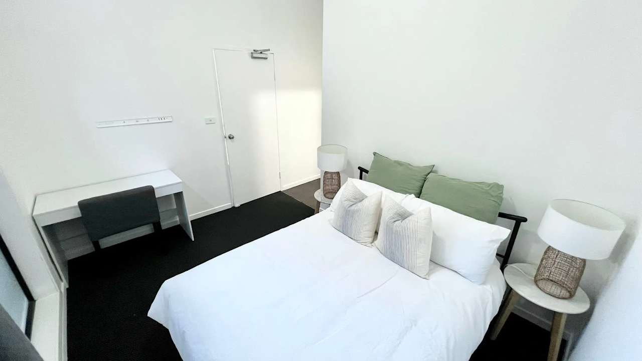 Room studio flat for rent