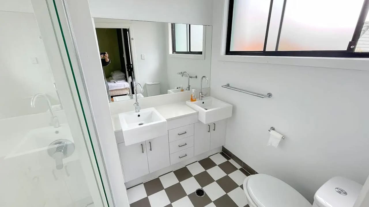Furnished room studio flat for rent