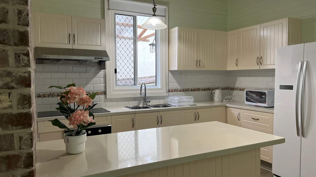 Furnished room in a share house