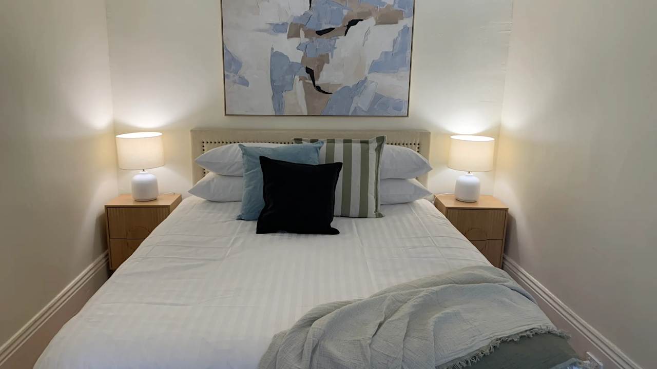 Furnished room in a share house