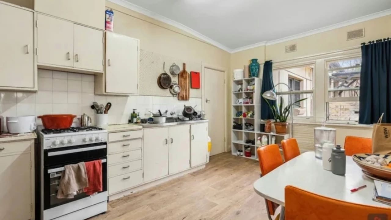 Whole property with 2 rooms for rent