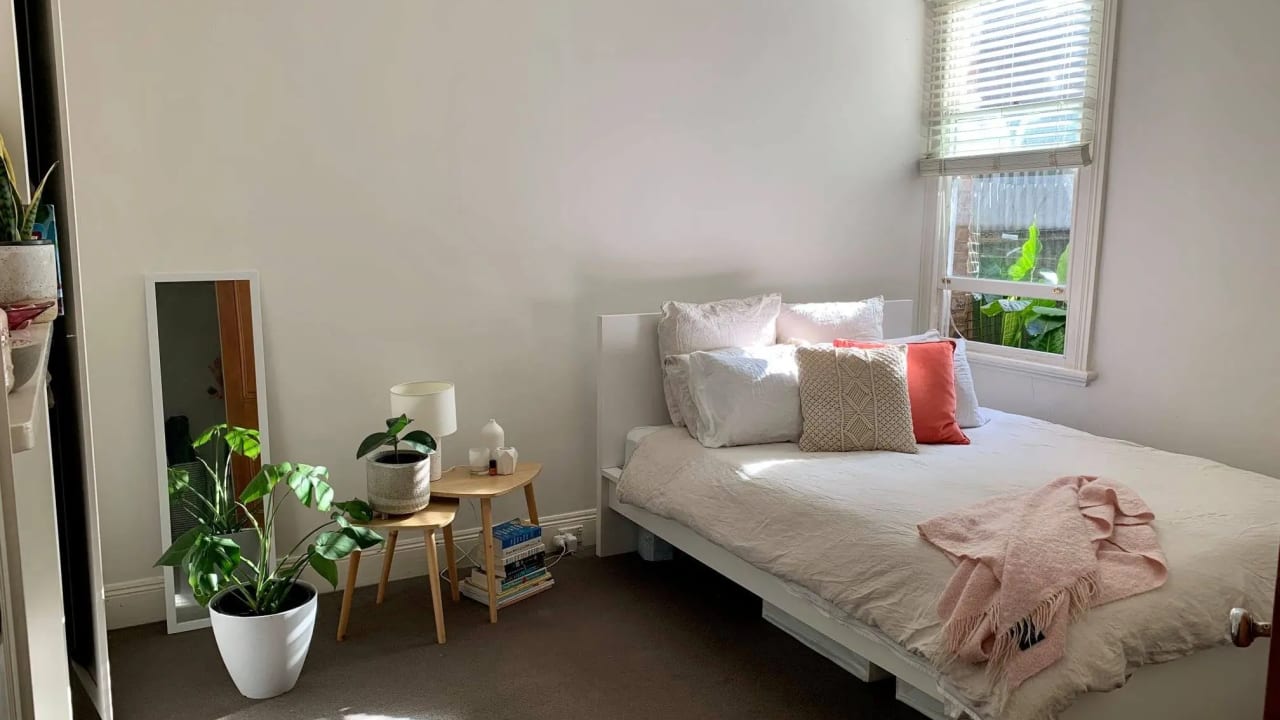 Unfurnished room in a share house