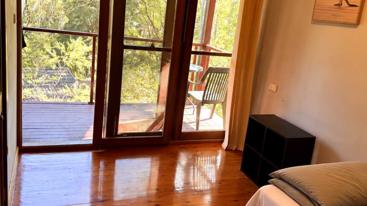 Room in a share house