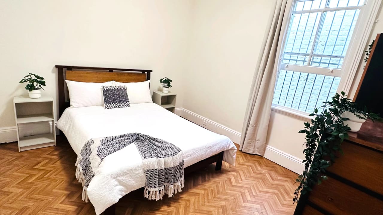 Furnished room in a share house