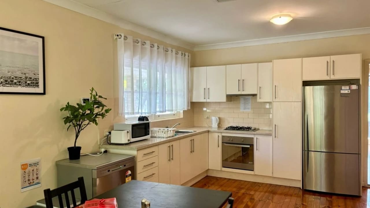 Room in a share house