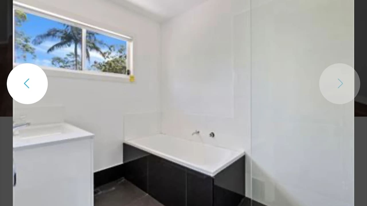 Unfurnished room in a flatshare