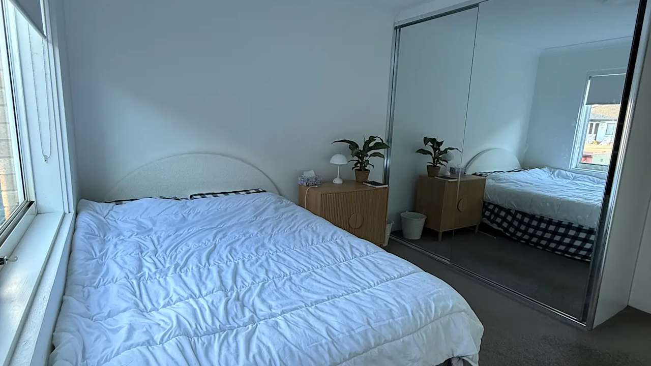 Unfurnished room in a share house
