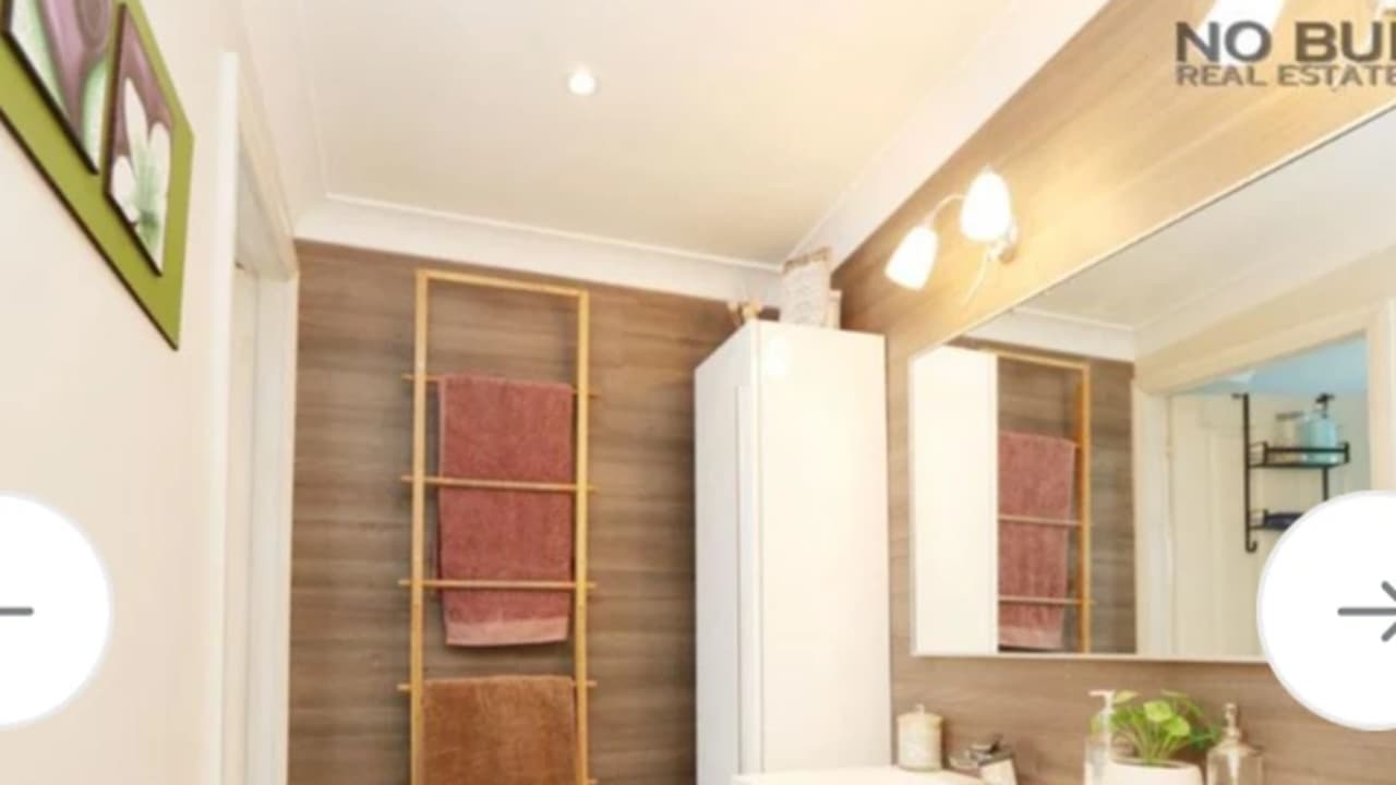 Room in a share house