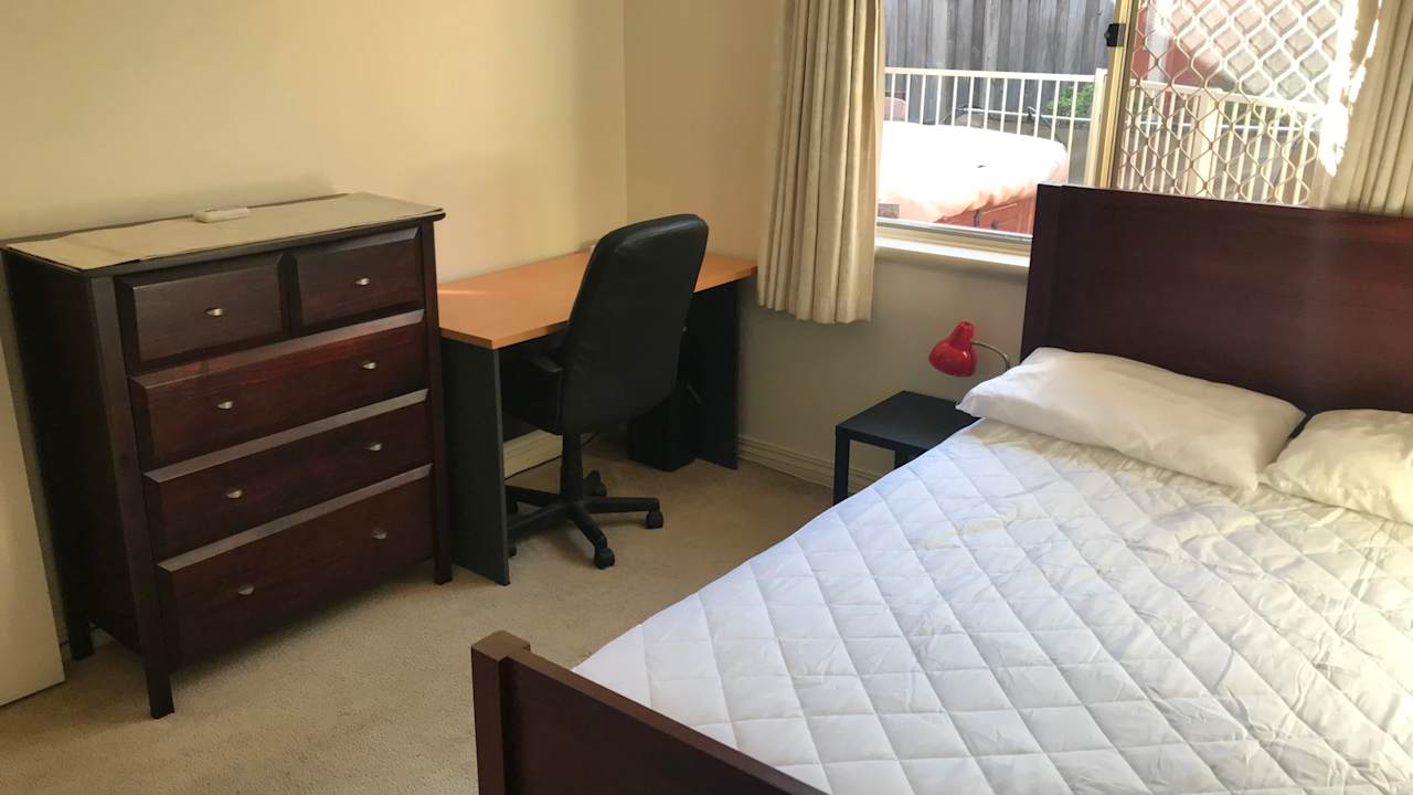 Furnished room in a share house