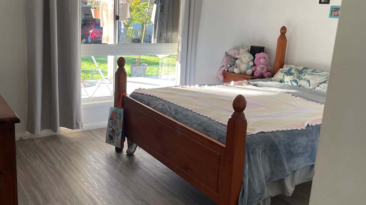 Room in a share house