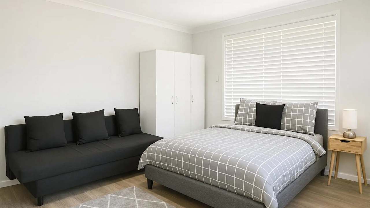 Furnished room in a share house