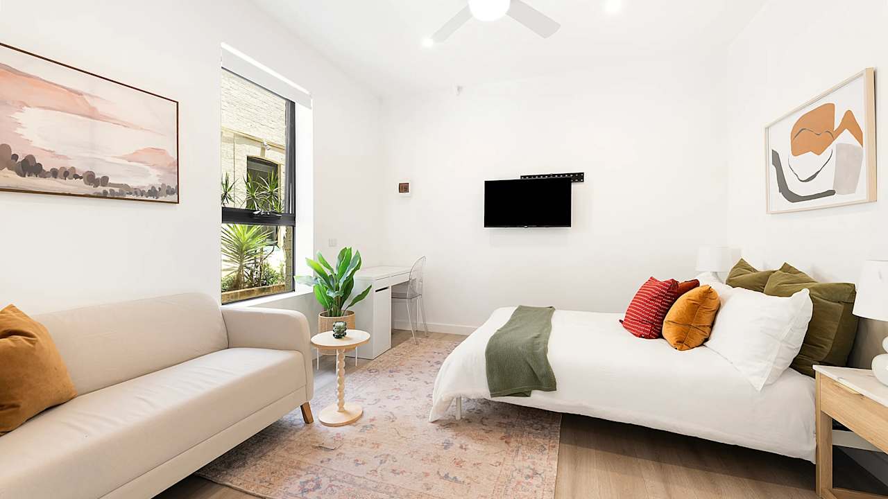 Room studio flat for rent