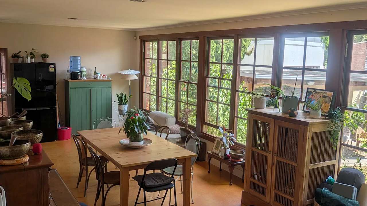 Furnished room in a share house