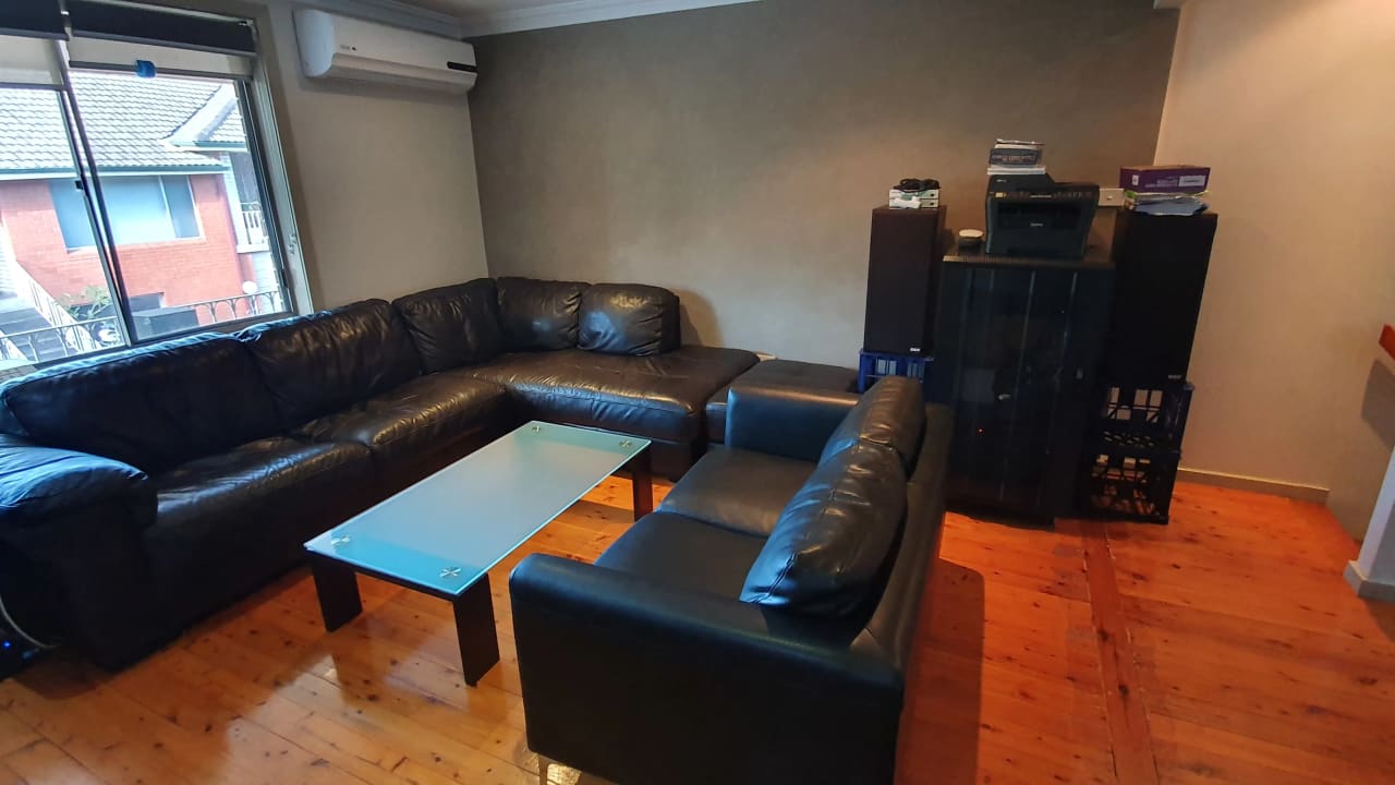 Furnished room in a share house