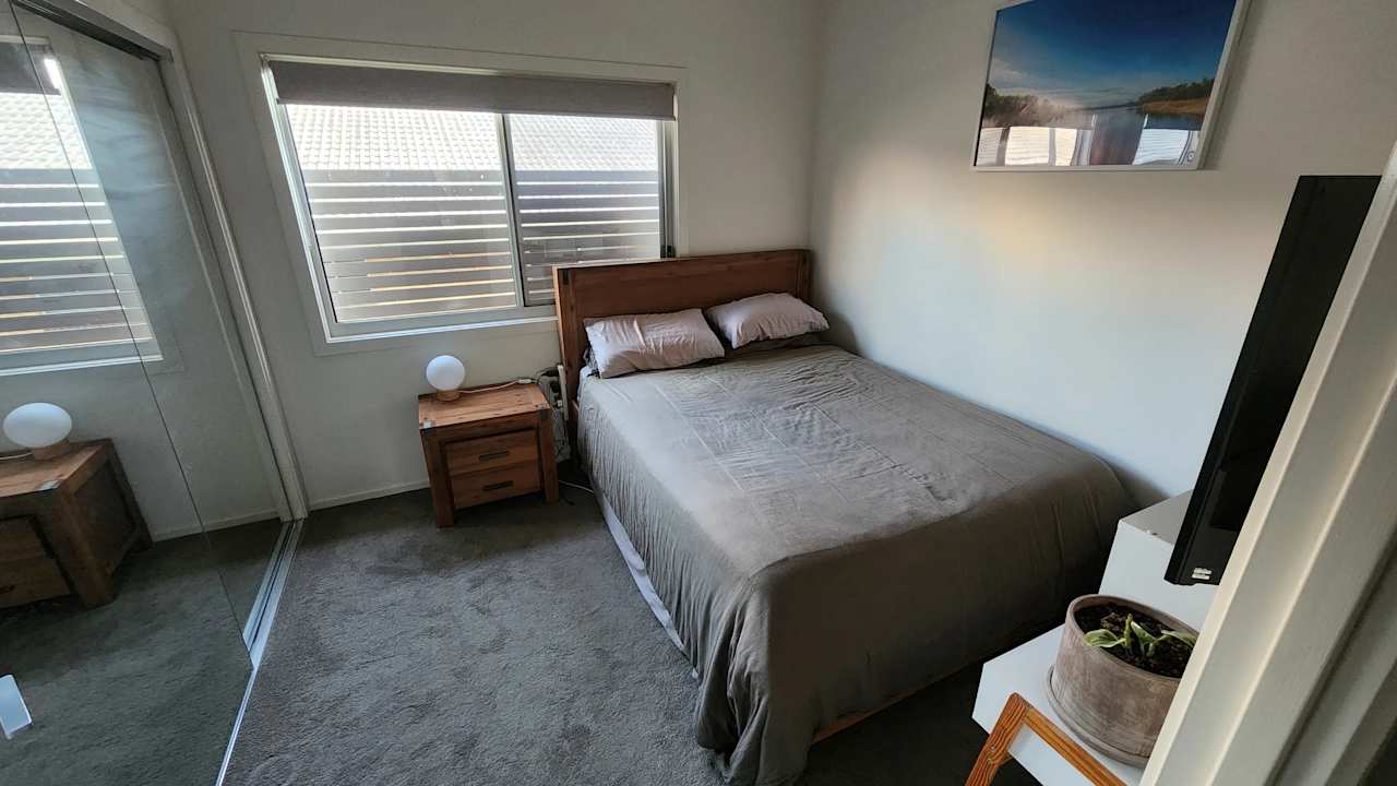 Unfurnished room in a share house