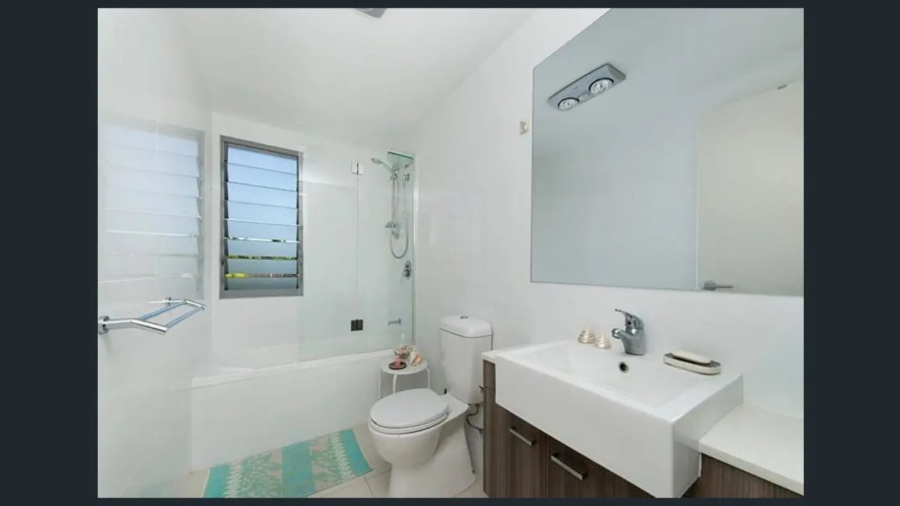 Unfurnished room in a share house