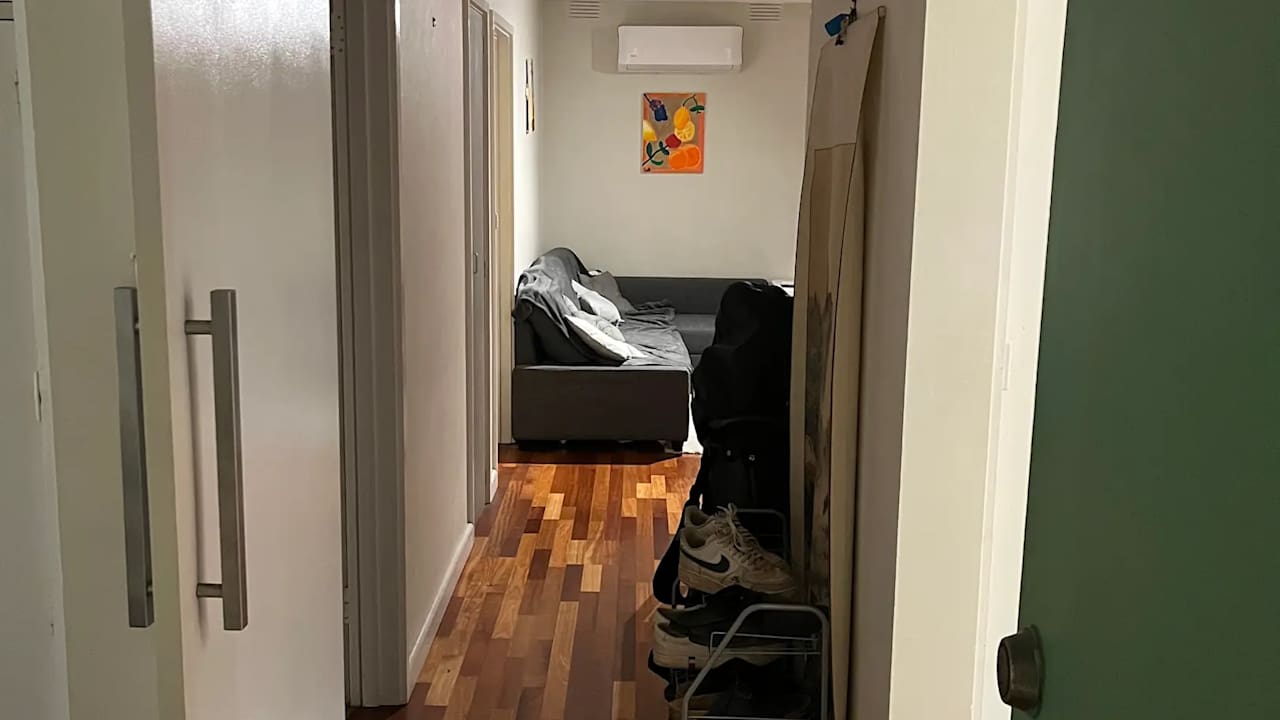 Furnished room in a flatshare