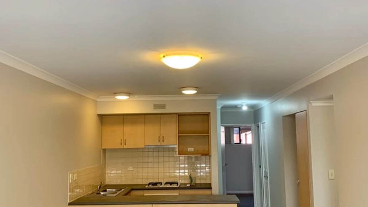 Unfurnished room in a flatshare