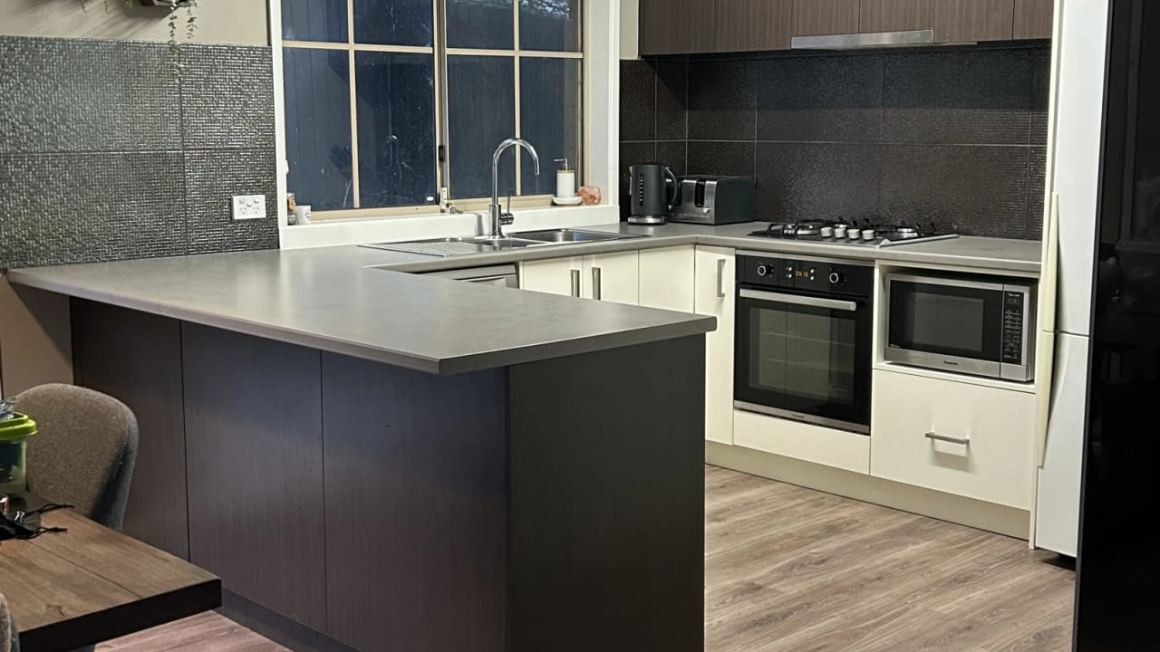 Unfurnished room in a share house
