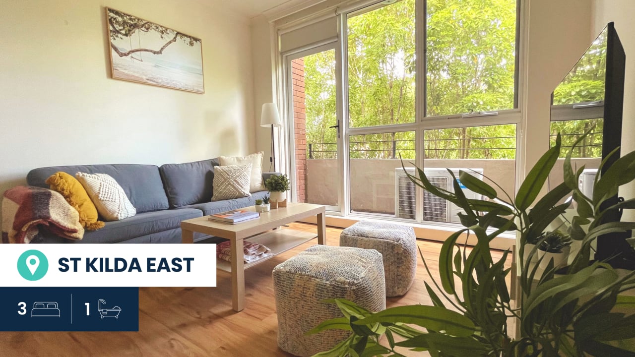 Furnished room in a flatshare