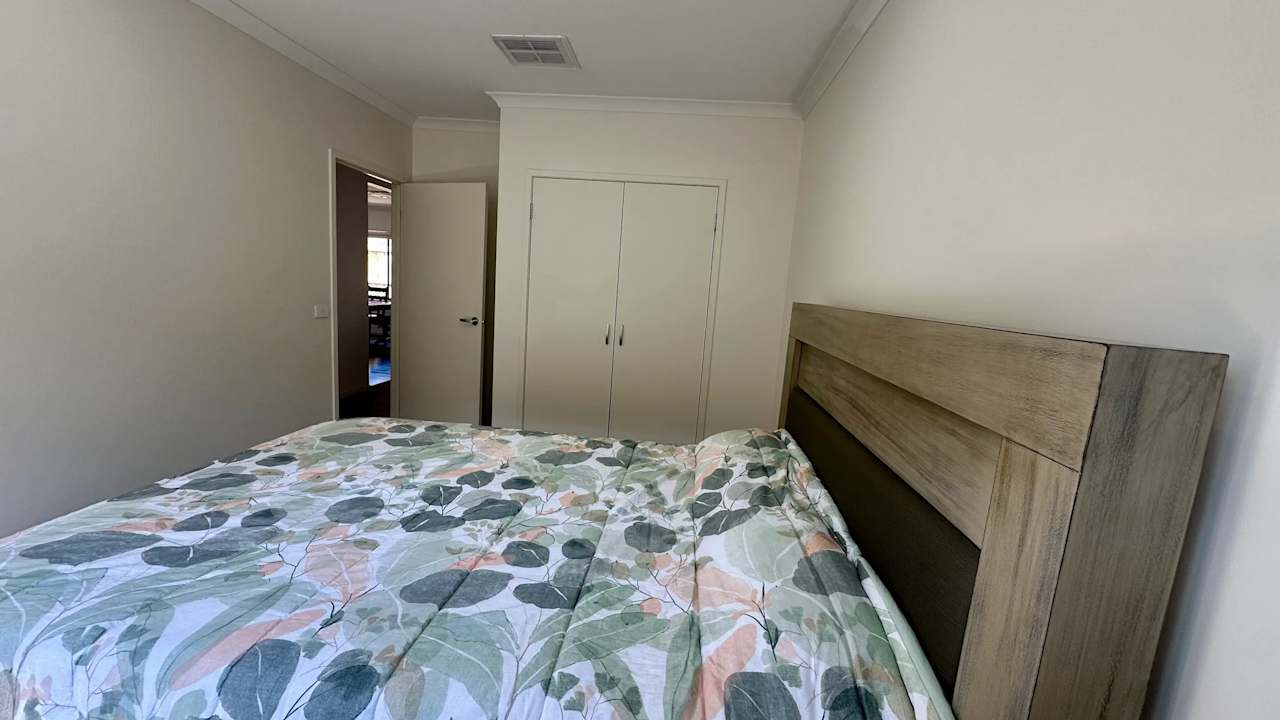 Furnished room with own bathroom