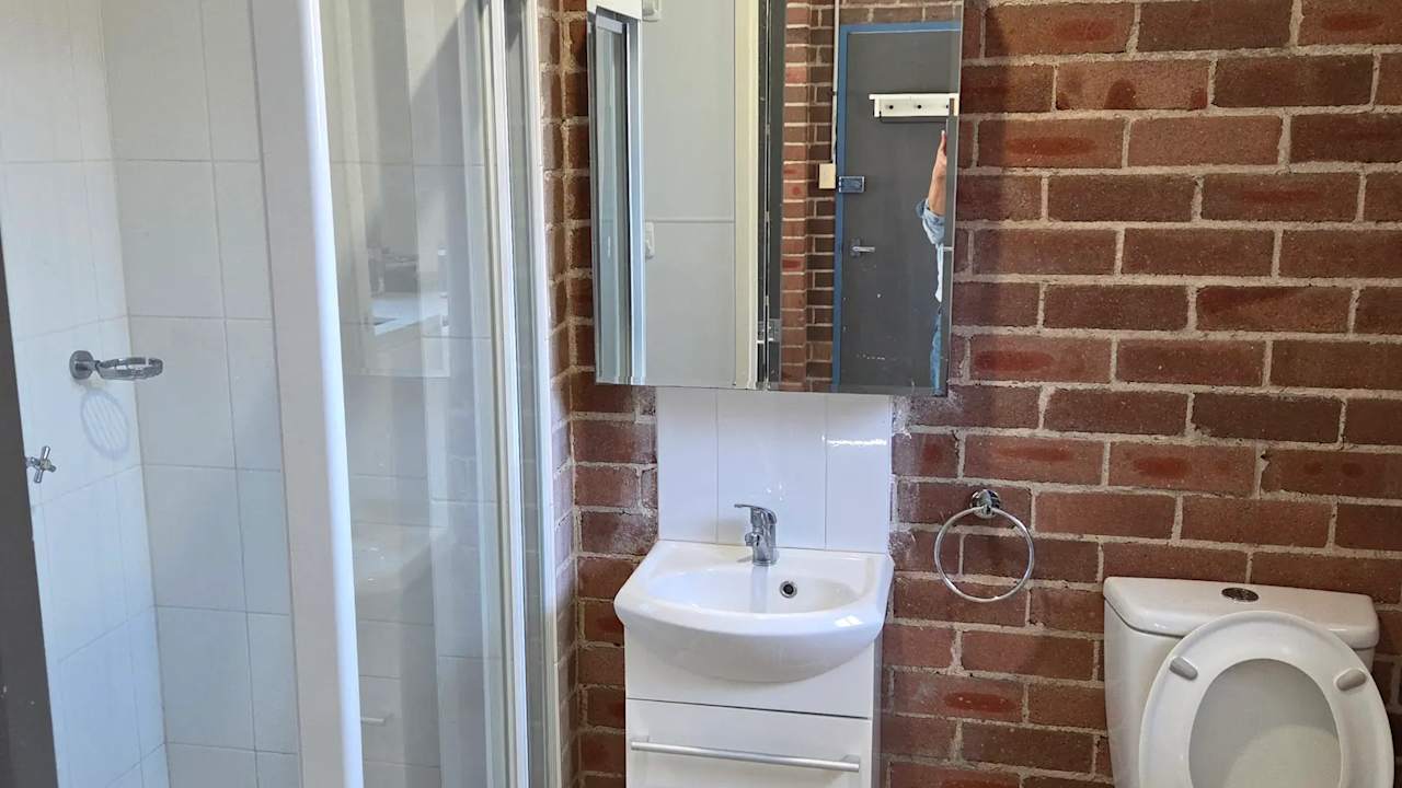 Furnished room granny flat for rent