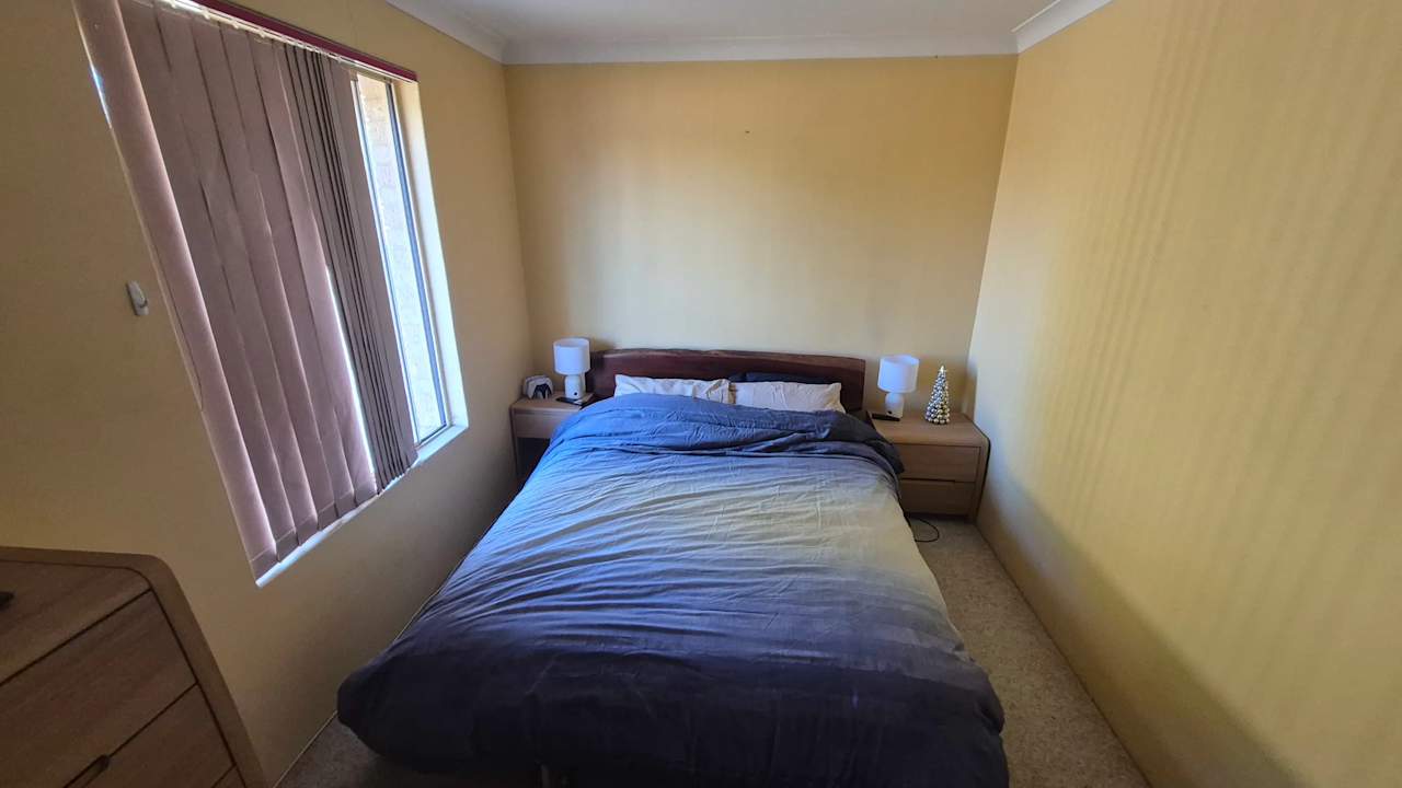Room in a share house