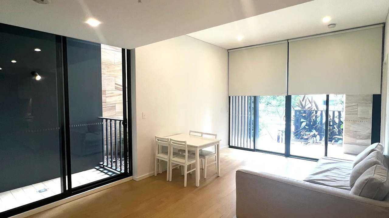 Whole property with 2 rooms for rent