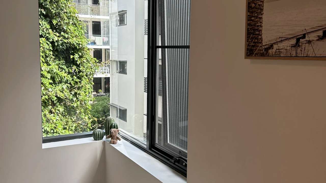 Unfurnished room in a flatshare