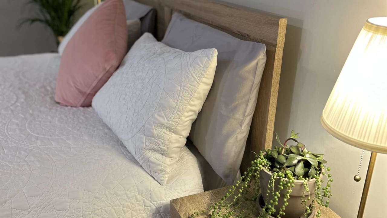 Furnished room studio flat for rent