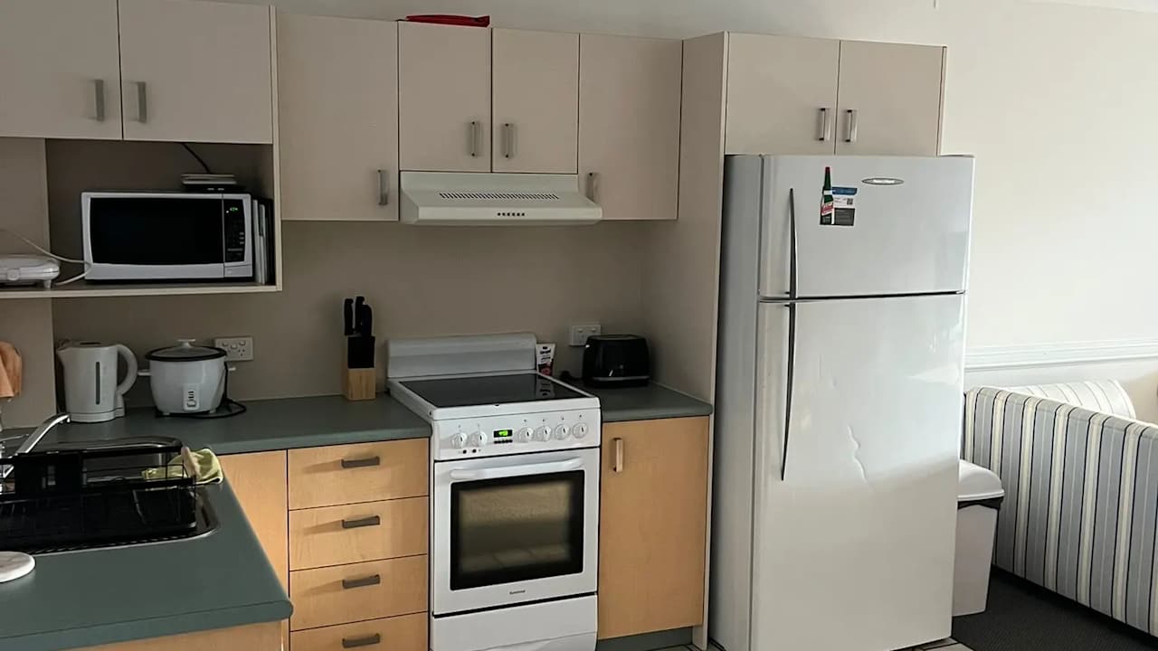 Furnished room with own bathroom