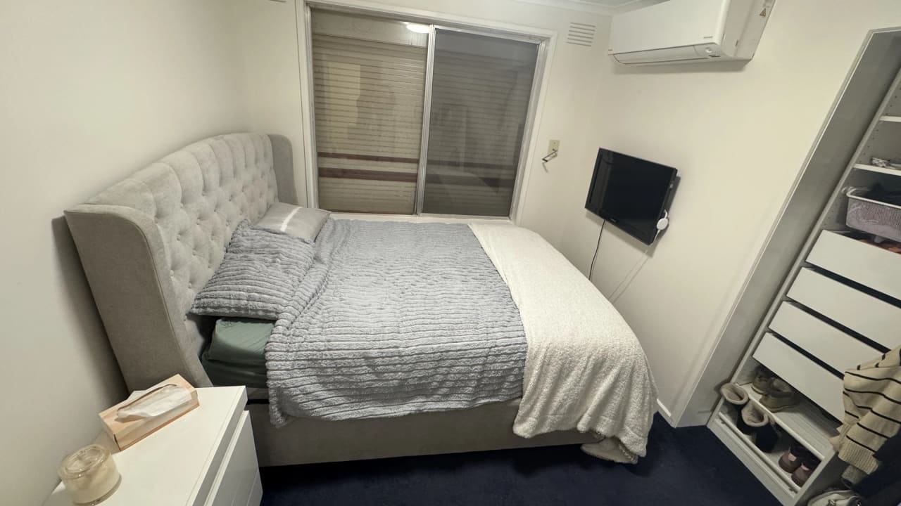 Unfurnished room in a share house