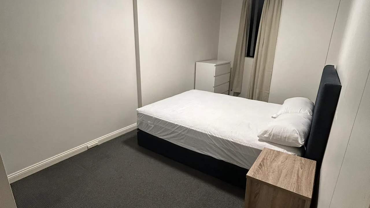 Furnished room in a share house