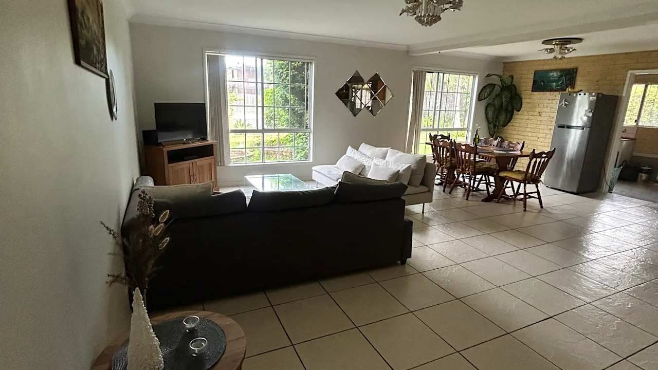 Room in a share house