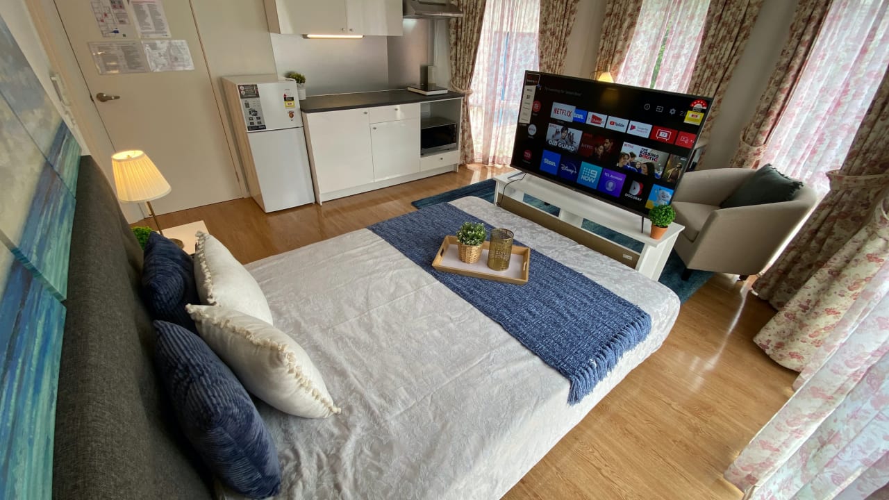 Furnished room with ensuite in a share house
