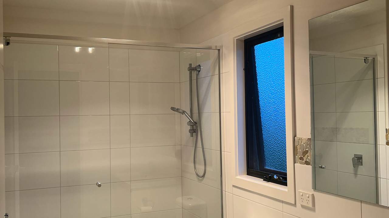 Room with ensuite in a share house